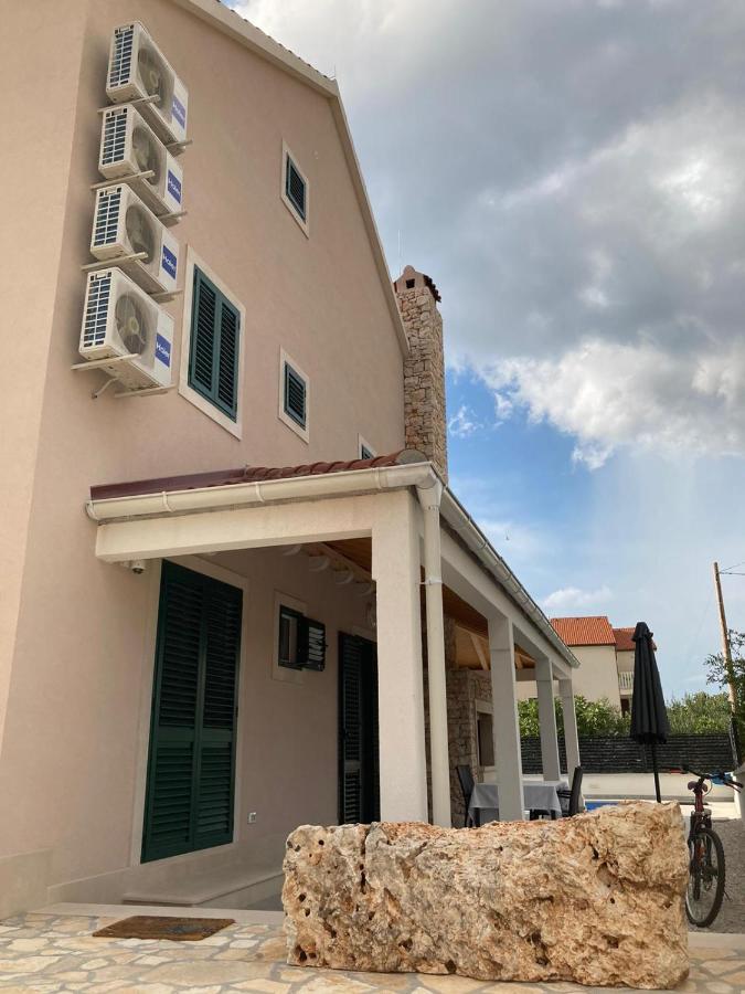 Villa Iva Mirce Kültér fotó
